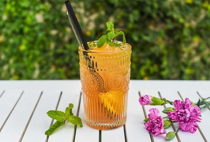 Hangi içecek kaç kalori Limonata, Karpuz ve Kavunlu Maden Suyu, Meyveli Kefir... Diyetisyenden kolayca yapacağınız, serinletici içecek tarifleri