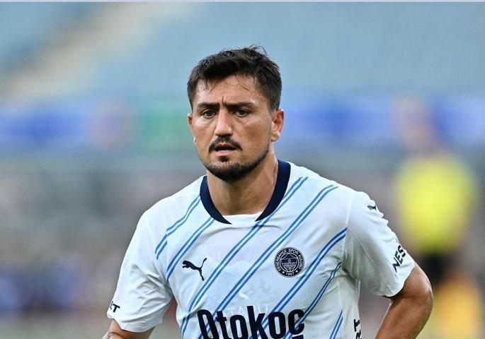 Son Dakika Haberi | Fenerbahçede Jose Mourinhodan Cengiz Ünder kararı