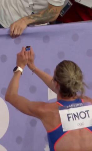 Paris Olimpiyatlarında romantik anlar Avrupa rekoru kıran Alice Finot, erkek arkadaşına evlenme teklifi etti