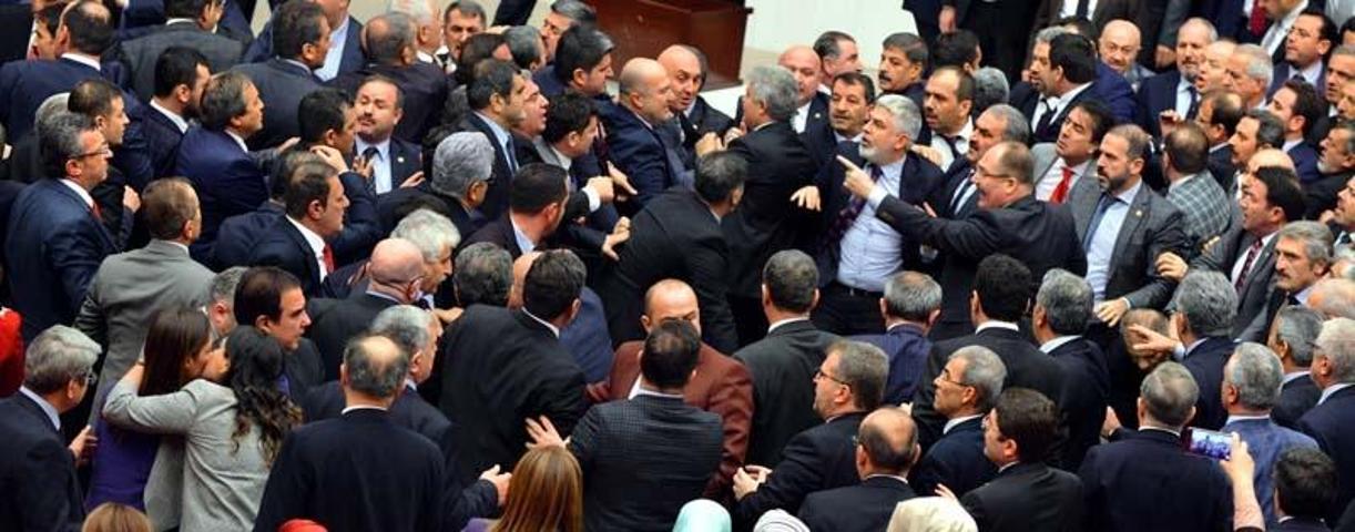 Can Atalay oturumunda kavga || Olay bu noktaya nasıl geldi Neler yaşandı Abdulkadir Selvi yazdı...