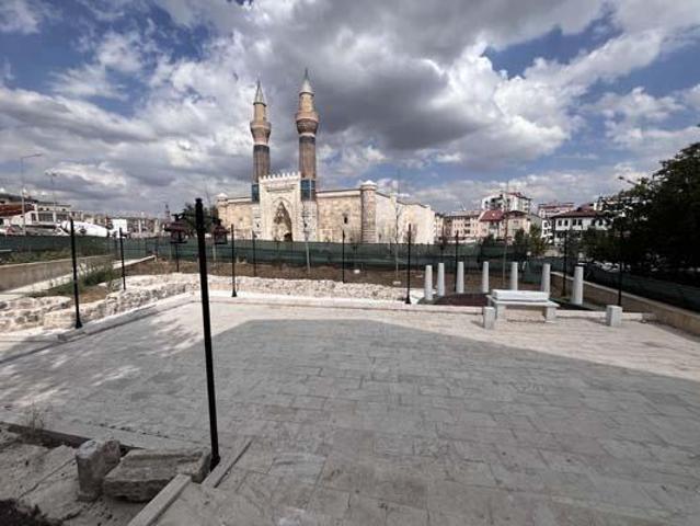 Sivası karıştıran mezar Azize niyet evliyaya kısmet...
