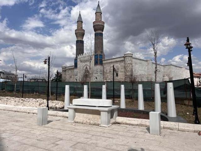 Sivası karıştıran mezar Azize niyet evliyaya kısmet...