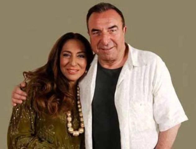 Arka Sokaklar’ın Rıza Baba’sı Zafer Ergin’in eski eşi de kendi kadar ünlü İlk kez duyan şaşırıyor Meğer 4 yıl aynı yastığa baş koymuşlar