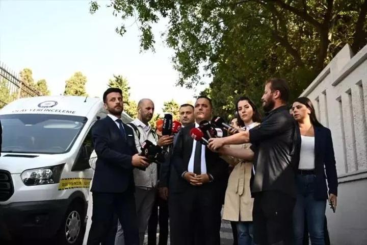Cem Garipoğlunun mezarının son görüntüsü Kemikler çıktı, kefen neden çıkmadı Avukat Fethi Kabir işlemlerindeki son durumu açıkladı