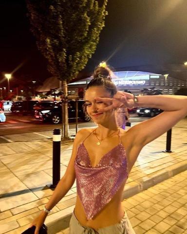 10 MİLYONDAN FAZLA TAKİPÇİSİ OLAN OYUNCULAR: Hem dizilerin hem de Instagramın yıldızı Hande Erçel, Serenay Sarıkaya, Afra Saraçoğlu...