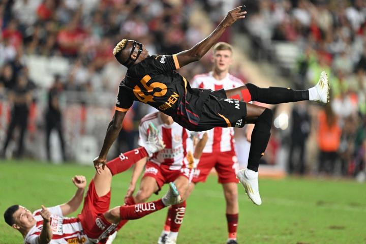 Galatasaraylı Victor Osimhenin röveşatası dillere destan oldu: Dünya devlerinin iştahı kabardı