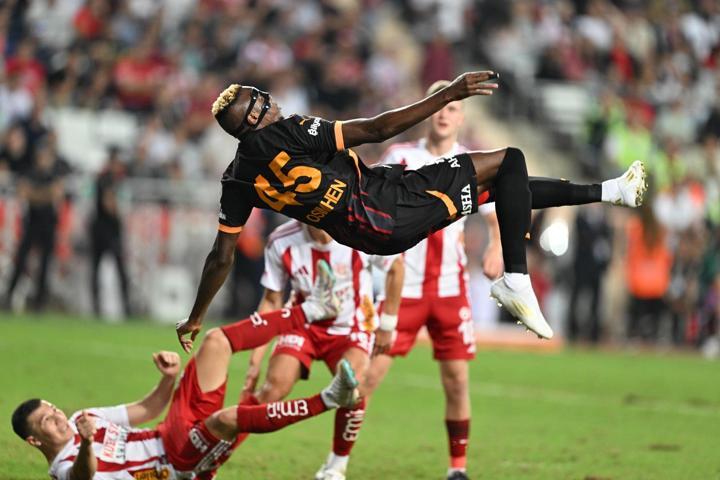 Galatasaraylı Victor Osimhenin röveşatası dillere destan oldu: Dünya devlerinin iştahı kabardı