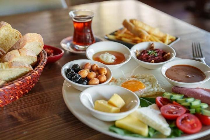 Kahvaltıda karbonhidrat mı yoksa yağ mı daha sağlıklı Kilo vermek isteyenler dikkat