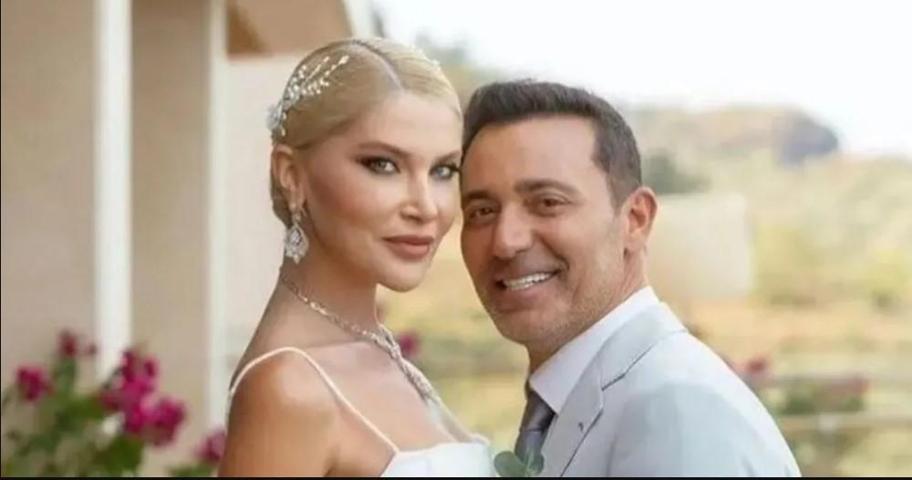 BOŞANMA HABERLERİ GÜNDEME BOMBA GİBİ DÜŞMÜŞTÜ Mustafa Sandal ve Melis Sütşuruptan sürpriz hamle
