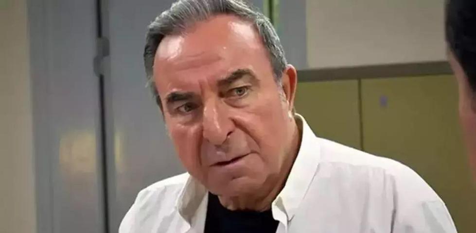 Kim der ki 82 yaşında Arka Sokakların Rıza Babası Zafer Ergin gençlere taş çıkarttı: YİNE KARİZMANIZDAN ÖDÜN VERMİYORSUNUZ