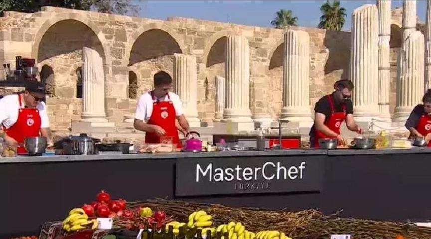 MasterChefte 100 bin TLlik ödül bakın kimin oldu Şoke eden olay DANİLO ŞEFİN DİŞİ KIRILDI