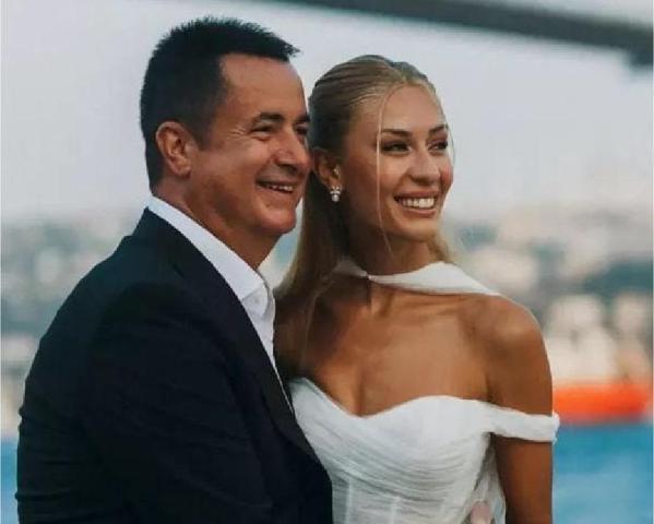 ACUN ILICALI, EŞİ AYÇA ÇAĞLA ALTUNKAYAYI ÖVE ÖVE BİTİREMEDİ: Başarımda çok etkisi var
