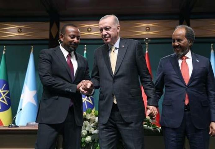 Barış masası Ankarada kuruldu Düğümü Türkiye çözdü