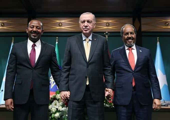 Barış masası Ankarada kuruldu Düğümü Türkiye çözdü