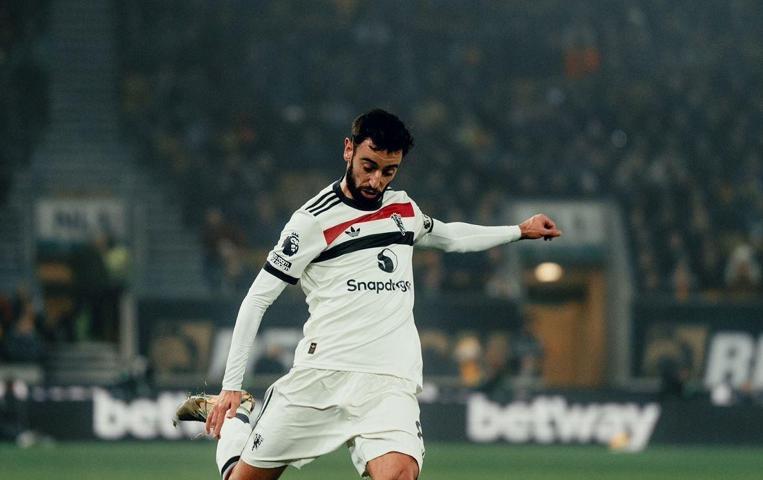 Osimhen transferi gibi kriz fırsata dönüyor Galatasaray’dan Bruno Fernandes hamlesi...