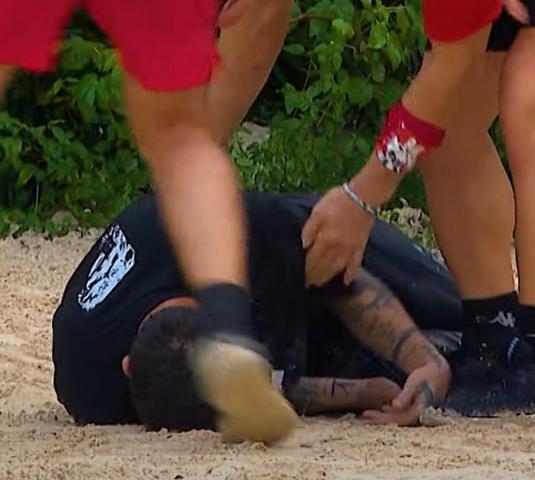 Survivor 2025te panik dolu anlar Bir anda yere yığıldı ADA DOKTOR DİYE İNLEDİ