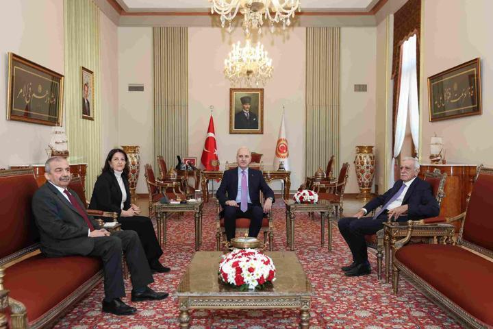TBMM Başkanı Kurtulmuş, DEM Parti heyetini kabul etti: İşte görüşmeden ilk kareler