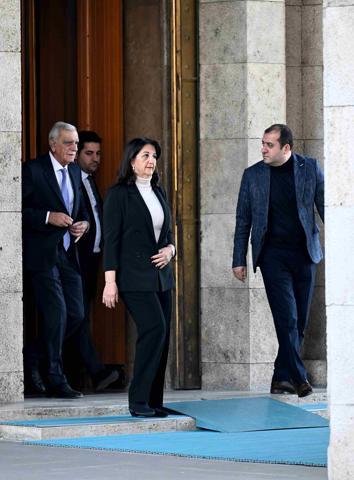 TBMM Başkanı Kurtulmuş, DEM Parti heyetini kabul etti: İşte görüşmeden ilk kareler