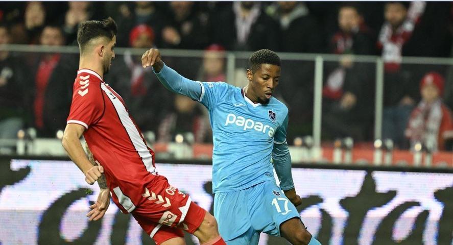 Karadeniz derbisinde Samsunspor, Trabzonspor’u mağlup etti