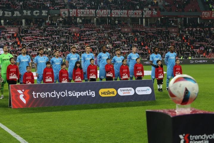 Tarihin en kötü Trabzonsporu Yine olmadı, çözüm bulunamıyor...