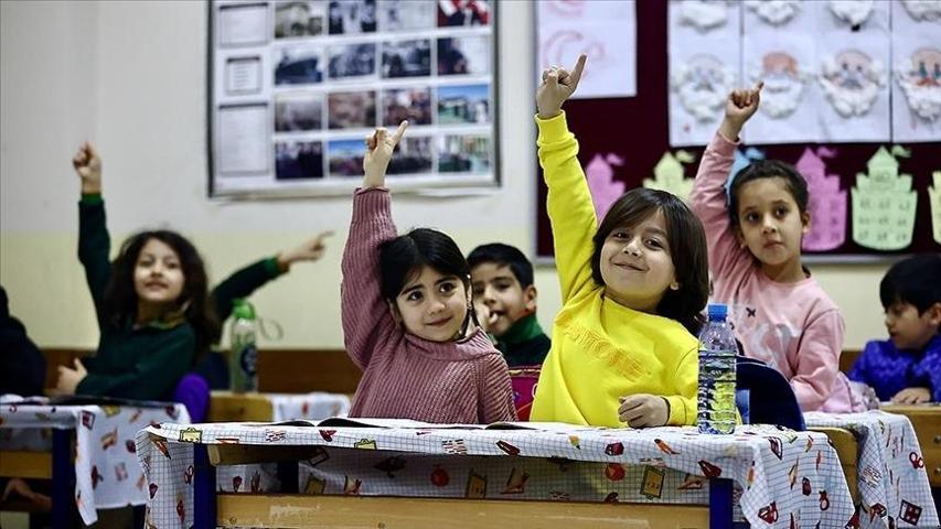 1inci sınıflarda ilk Gelişim Raporu... Karne zili yarın çalacak: 20 milyon öğrenci için tatil zamanı