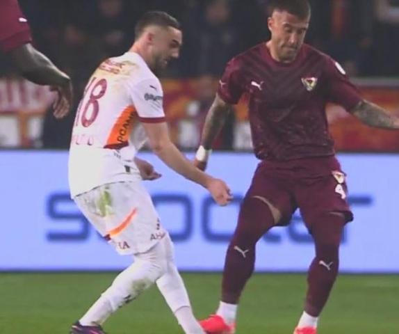 Eski hakemler, Galatasarayın penaltı beklediği pozisyonu yorumladı İşte Hatayspor maçının tartışmalı pozisyonları...