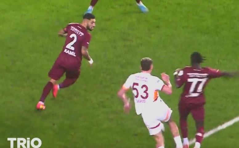 Eski hakemler, Galatasarayın penaltı beklediği pozisyonu yorumladı İşte Hatayspor maçının tartışmalı pozisyonları...