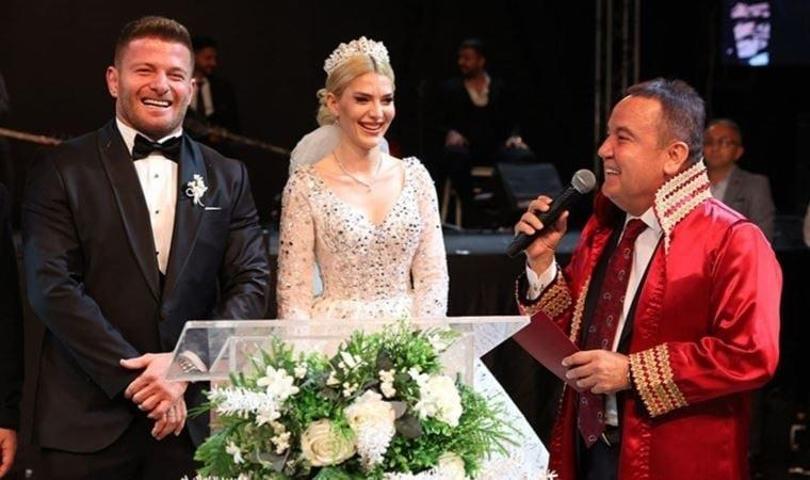 Murat Ceylan müjdeyi verdi: Survivor İsmail baba oluyor İlaydanın sağlığı nasıl