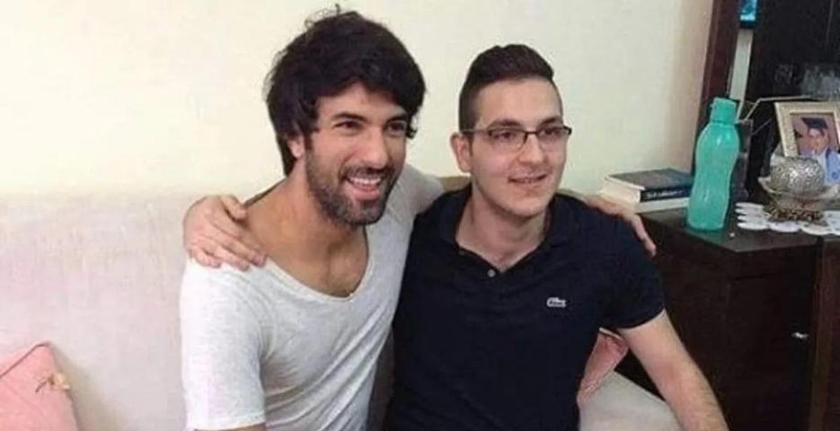 Kurtlar Vadisi Pusu’nun Joseph Beilesi Reha Özcanın kardeşi de kendisi gibi ünlü çıktı ‘Meğer Vatanım Sensinde oynamış’