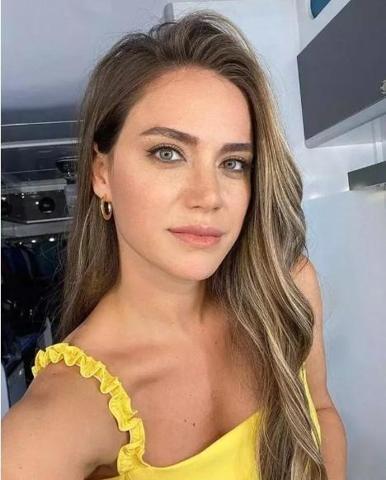 Ceyda Ateş salgından nasibini aldı Ünlü oyuncu hastalandığını açıkladı