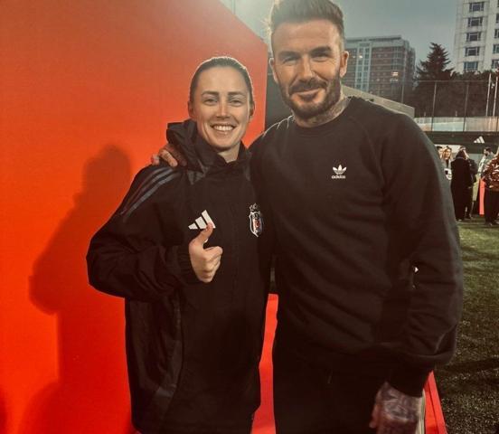 David Beckham ve ailesi İstanbula geldi Efsane futbolcudan Beşiktaşın tesislerine ziyaret...