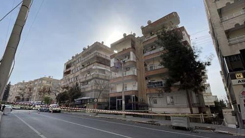 Çatırtı sesleri alarma geçirdi: Tahliye edildiler