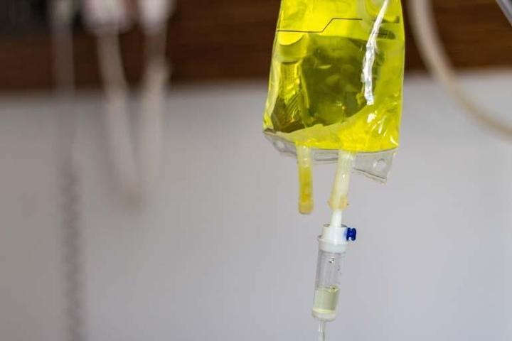 B vitamini takviyesi hastane dışında tehlikeli