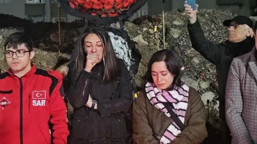 96 kişiye mezar olan Alpargün Apartmanının enkazının kaldırıldığı alanda anma