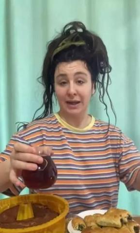 Yasemin Sakallıoğlundan hamilelik iddialarına yanıt