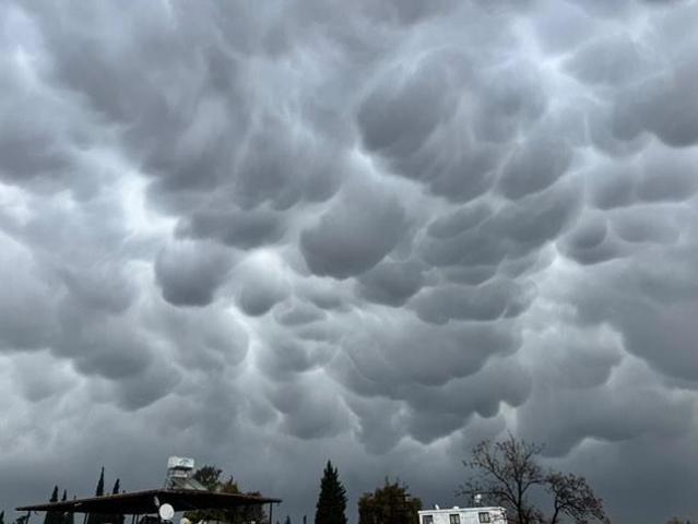 Hatayda Mammatus bulutları görüldü