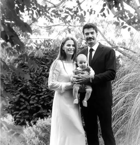 Murat Ünalmış ve ailesinin kar keyfi