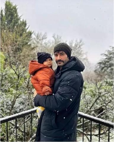 Murat Ünalmış ve ailesinin kar keyfi