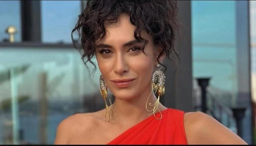 Hande Doğandemir, Uzak Şehirin yıldızıyla bir araya geldi