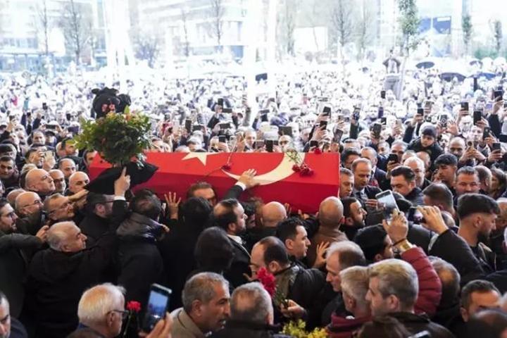 Volkan Konakın vasiyetini nasıl verdiği ortaya çıktı Meğer vefat etmeden 3 ay önce gitmiş