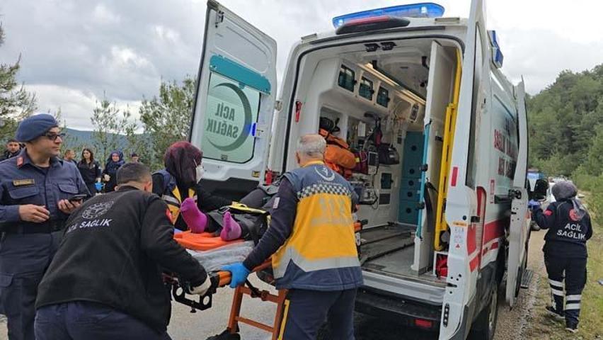 SON DAKİKA Adanada feci kaza; aynı aileden 5 kişi can verdi