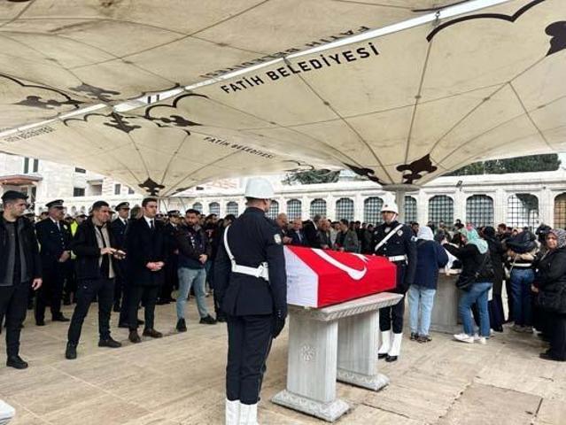 Bağcılarda silahla yaralandıktan sonra şehit olan bekçi Uğur Gölçek son yolculuğuna uğurlandı