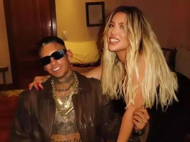 Galatasarayın yıldızı Icardi ile boşanmıştı Wanda Nara, L-Gantenin doğum gününü böyle kutladı: GERÇEK AŞKIN İÇİN TEŞEKKÜR EDERİM