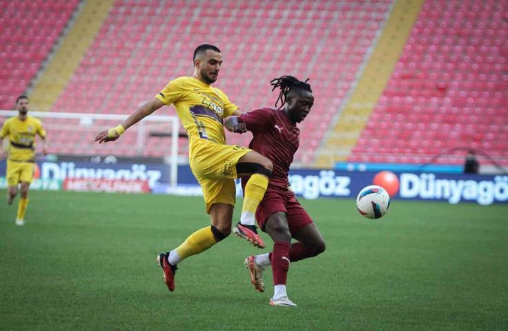 Süper Ligde ikinci yarının lideri Fenerbahçe oldu