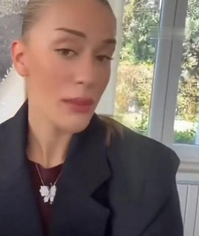 Acun Ilıcalının eşi Ayça Çağla Altunkayadan olay paylaşım Defne Samyelinin kızını bakın nasıl tiye aldı