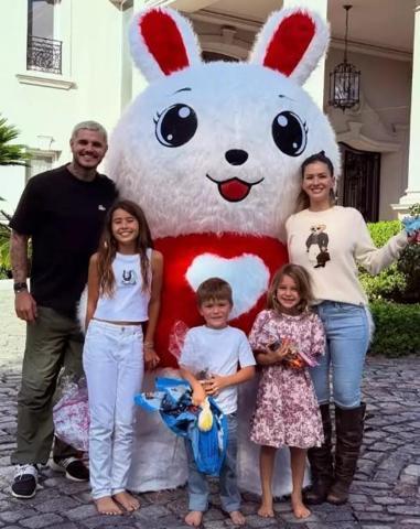 Icardi ve China Suarez, Paskalyayı romantik karelerle kutladı