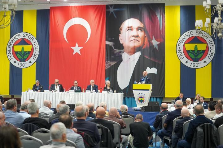 Fenerbahçede Hakan Bilal Kutlualp adaylığını açıkladı Olağanüstü genel kurul çağrısı...