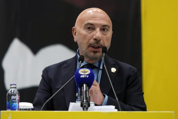 Fenerbahçede Hakan Bilal Kutlualp adaylığını açıkladı Olağanüstü genel kurul çağrısı...