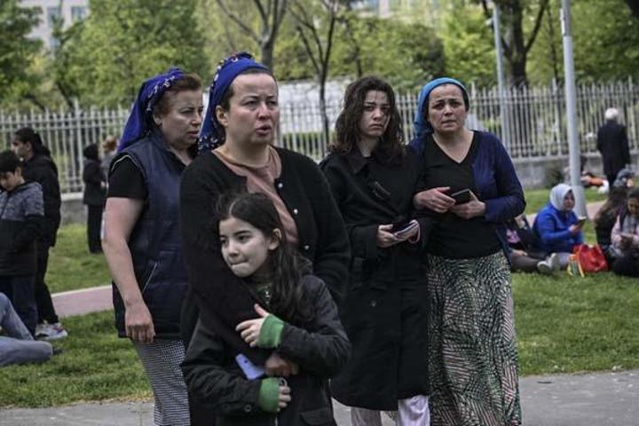 İstanbul Depremi Sonrası Sallanma Hissi Normal mi Uzmanlardan Kritik Tavsiyeler