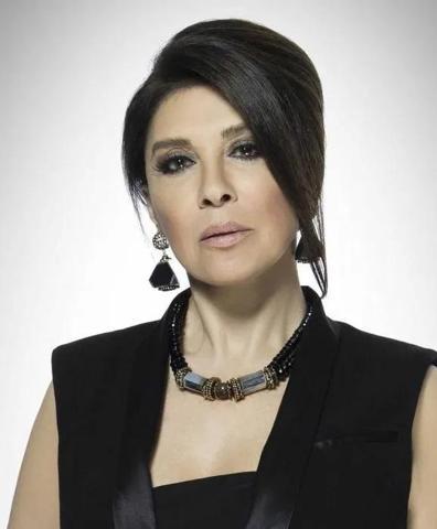 AŞK-I MEMNUNUN FİRDEVSİ NEBAHAT ÇEHRENİN FİT KALMA SIRRI 81 yaşındaki ünlü oyuncu meğer günde 40 dakika...